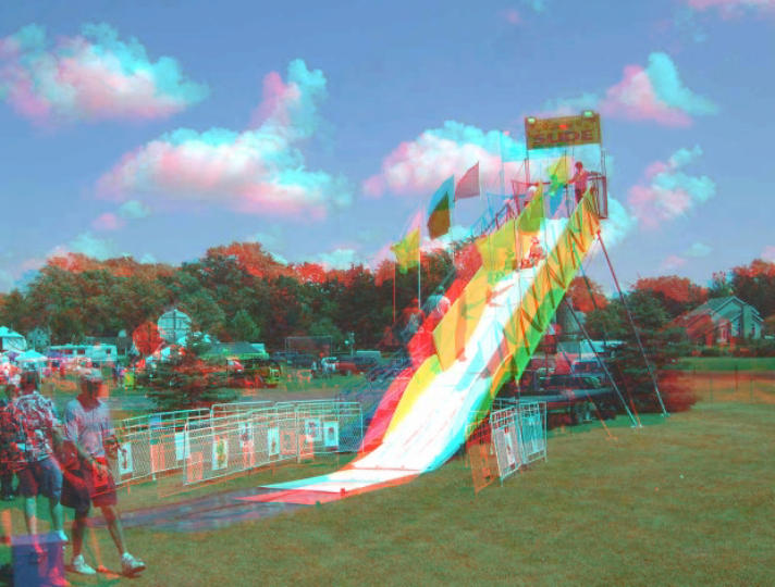 Image: Giant Slide in 3-D